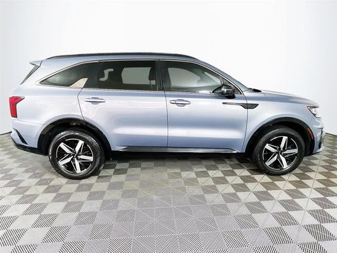 Used 2021 Kia Sorento EX w/ Panoramic Sunroof Package AWD/4WD image 10