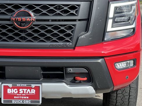 Used 2023 Nissan Titan PRO-4X w/ Pro-4x Convenience Package image 7