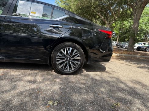 Used 2025 Nissan Altima 2.5 SV image 27