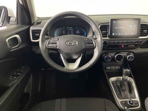 New 2026 Hyundai Venue SEL image 15