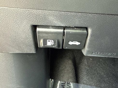 Used 2024 Nissan Kicks SR w/ SR Premium Package FWD image 42