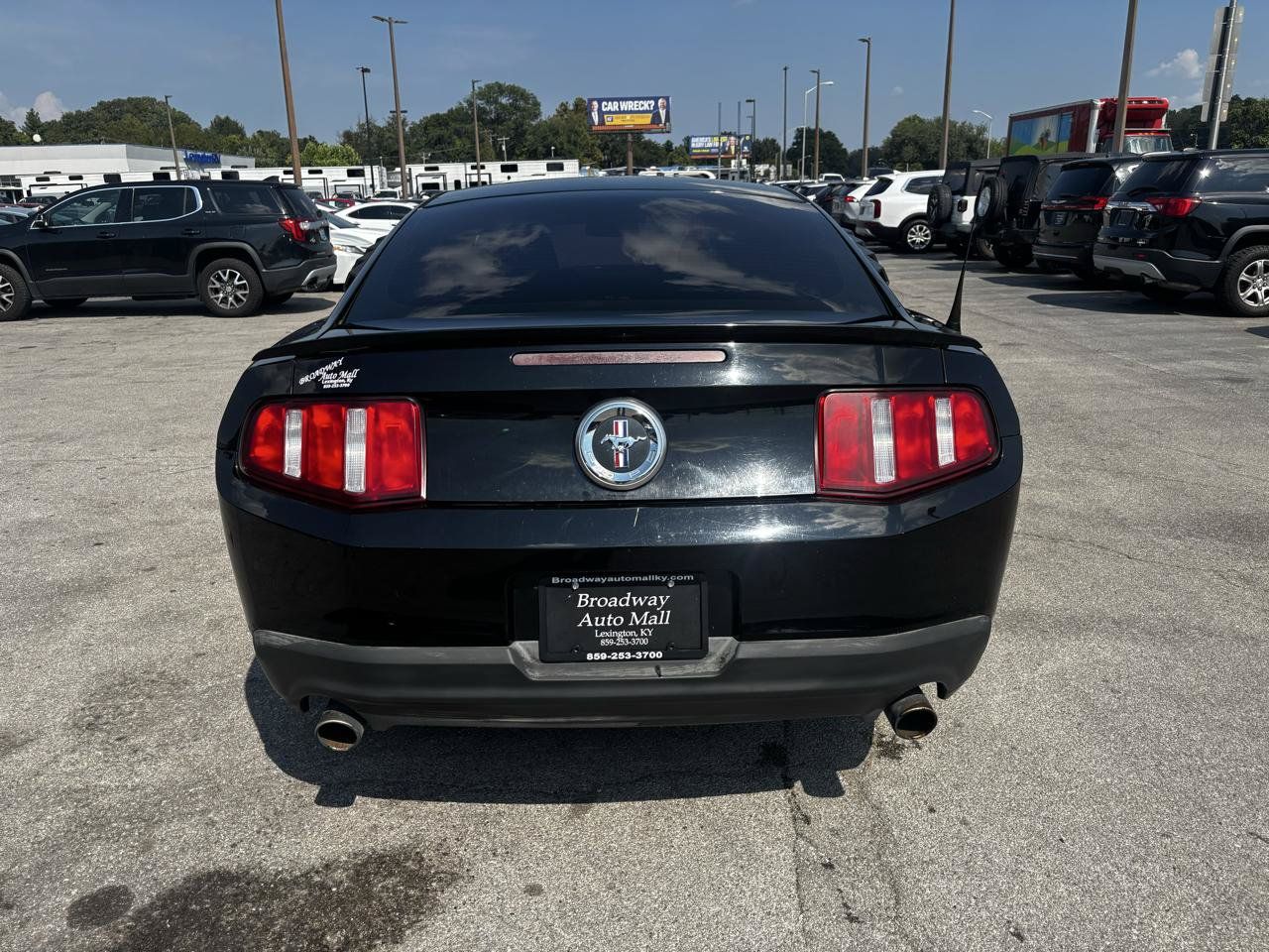 Used 2012 Ford Mustang Coupe RWD image 4