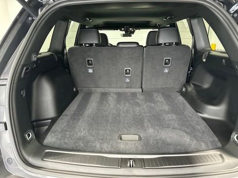 New 2025 Jeep Grand Cherokee Altitude image 7