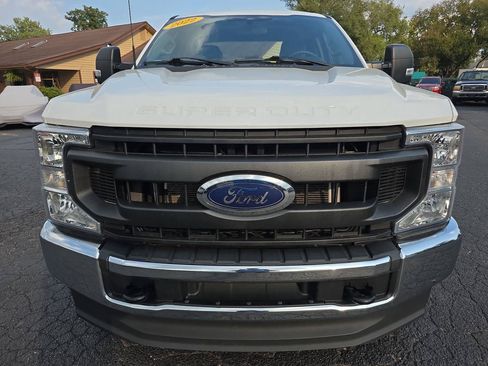 Used 2022 Ford F250 XL w/ Power Equipment Group AWD/4WD image 9
