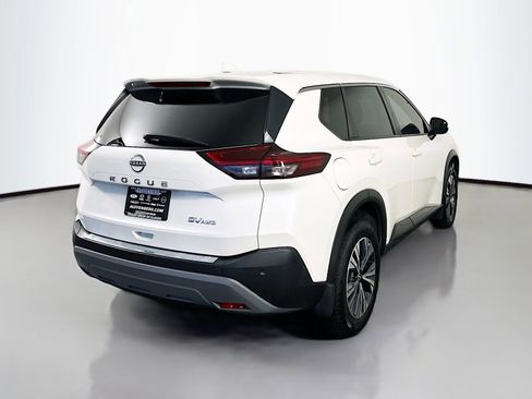 Used 2022 Nissan Rogue SV AWD/4WD image 7
