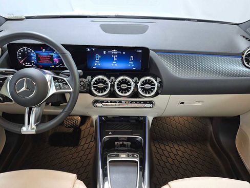 Certified 2026 Mercedes-Benz GLA 250 4MATIC image 18