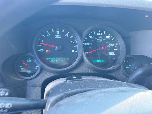 Used 2011 Chevrolet Silverado 1500 W/T w/ LS Package image 9