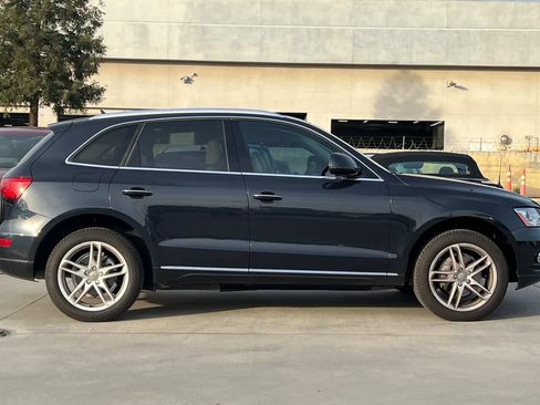 Used 2017 Audi Q5 2.0T Premium Plus w/ Technology Package image 9