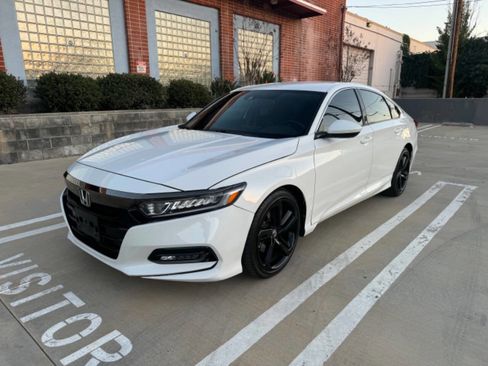 Used 2020 Honda Accord Sport image 1