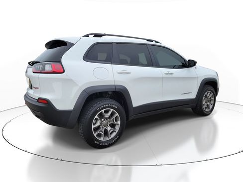 Used 2022 Jeep Cherokee Trailhawk AWD/4WD image 4