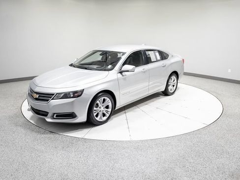 Used 2015 Chevrolet Impala LT w/ Convenience Package FWD image 31