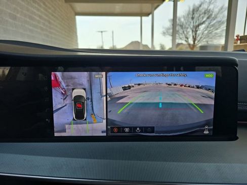 Certified 2025 Nissan Murano SL image 9