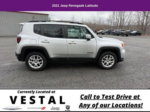 Used 2021 Jeep Renegade Latitude AWD/4WD image 4