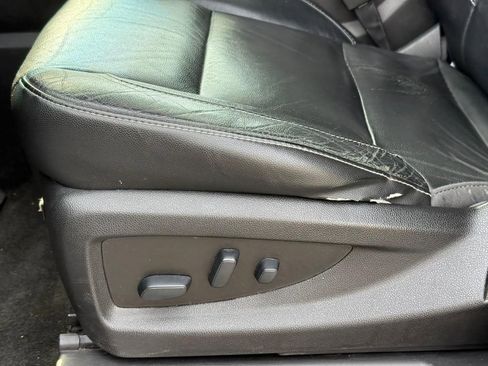 Used 2018 Chevrolet Tahoe LT AWD/4WD image 18