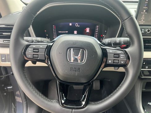 Used 2026 Honda Pilot EX-L image 13