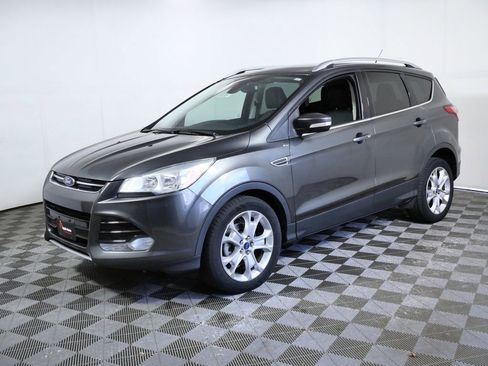 Used 2016 Ford Escape Titanium FWD image 5