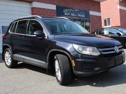 Used 2017 Volkswagen Tiguan Wolfsburg Edition AWD/4WD image 7