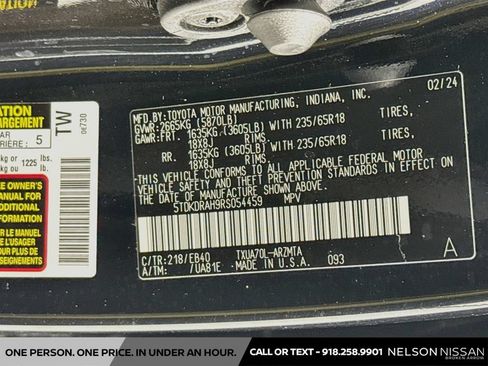 Used 2024 Toyota Highlander XLE FWD image 33