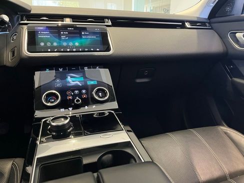 Used 2020 Land Rover Range Rover Velar S AWD/4WD image 45