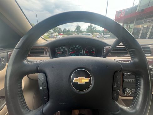 Used 2011 Chevrolet Impala LT image 13