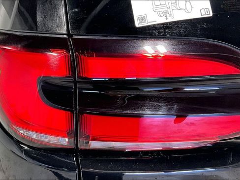 New 2026 Chrysler Pacifica Limited w/ S Appearance Package image 32