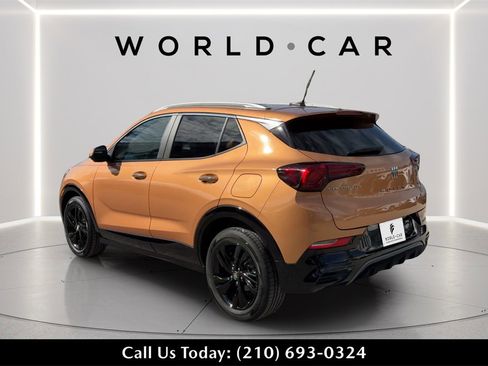 Used 2024 Buick Encore GX Sport Touring w/ Advanced Technology Package image 5