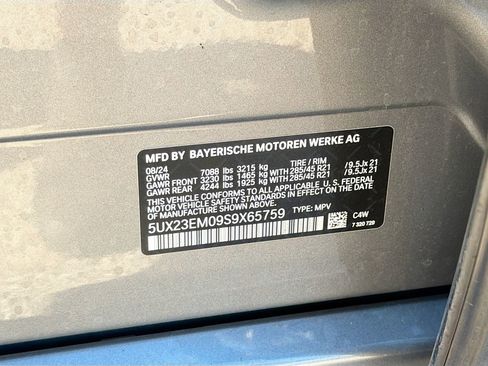 Certified 2025 BMW X7 xDrive40i w/ Premium Package image 48