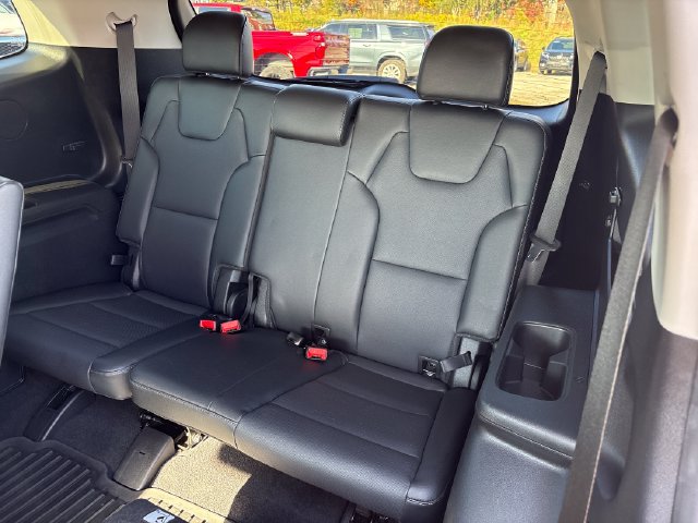 Used 2024 Kia Telluride EX w/ EX Captain's Chair Package AWD/4WD image 23