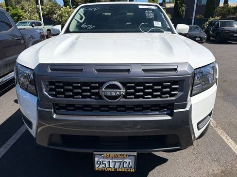 Used 2025 Nissan Frontier SV AWD/4WD image 20