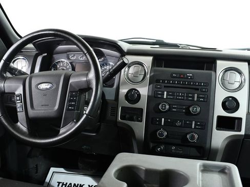 Used 2011 Ford F150 XLT w/ XLT Chrome Pkg AWD/4WD image 8