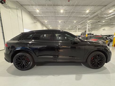 Used 2026 Audi SQ8 Prestige AWD/4WD image 8