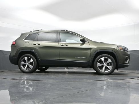 Used 2021 Jeep Cherokee Limited AWD/4WD image 41