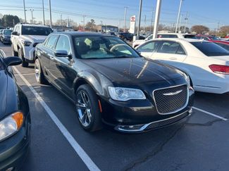 Used 2018 Chrysler 300 Limited video 1