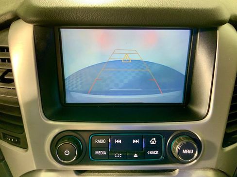 Used 2019 GMC Yukon SLT image 4