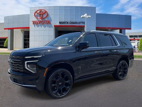Used 2025 Chevrolet Tahoe High Country AWD/4WD image 5