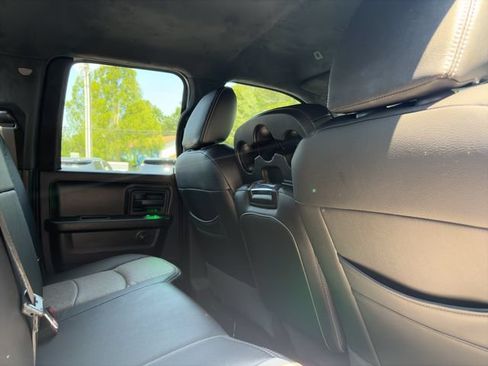 Used 2017 RAM 1500 Express w/ Black Ram 1500 Express Group AWD/4WD image 5