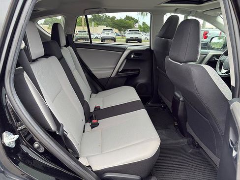 Used 2018 Toyota RAV4 XLE w/ Plus Extra Value Package FWD image 18
