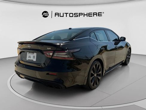 Used 2021 Nissan Maxima SR w/ Sport Mat Group FWD image 10