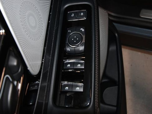 Used 2026 Lincoln Aviator Reserve AWD/4WD image 6