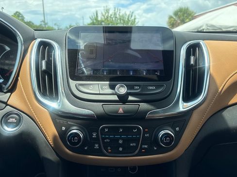 Used 2019 Chevrolet Equinox Premier FWD image 25