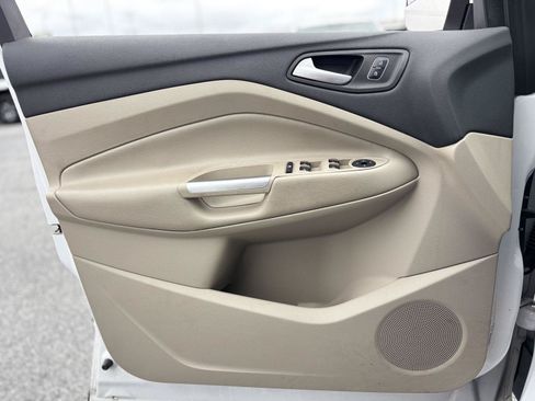 Used 2017 Ford Escape SE FWD image 22