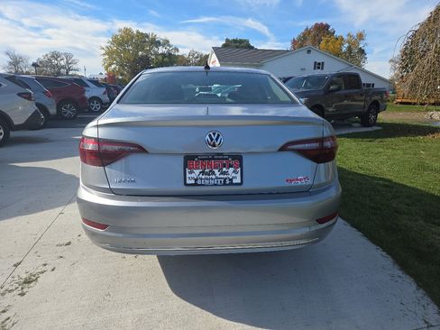 Used 2020 Volkswagen Jetta S w/ Driver Assistance Package image 5