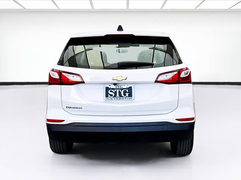 Used 2019 Chevrolet Equinox LS FWD image 5