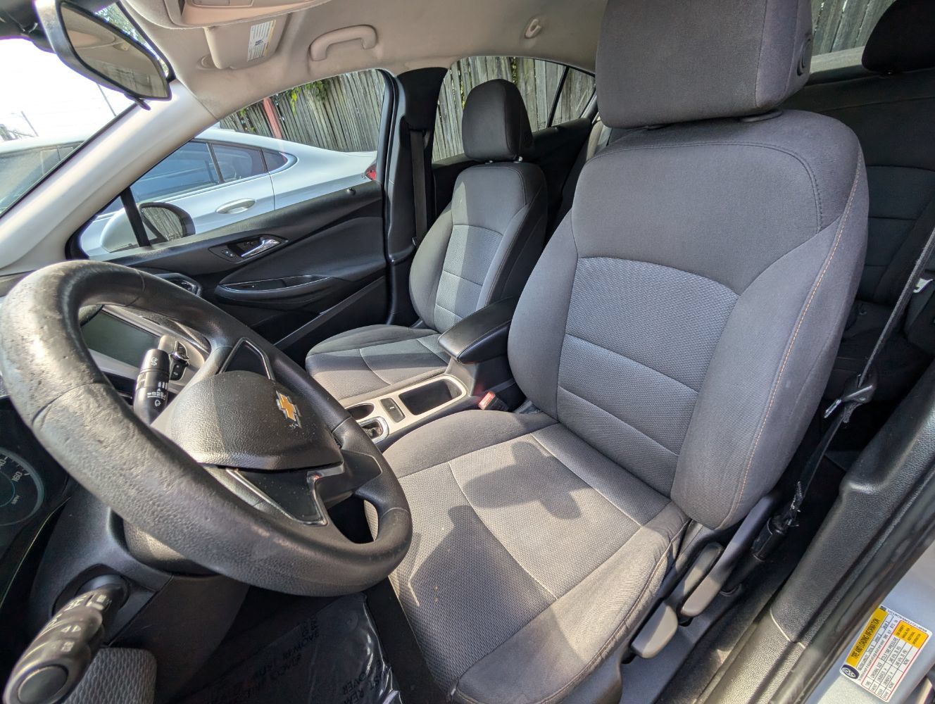 Used 2018 Chevrolet Cruze LS FWD image 16