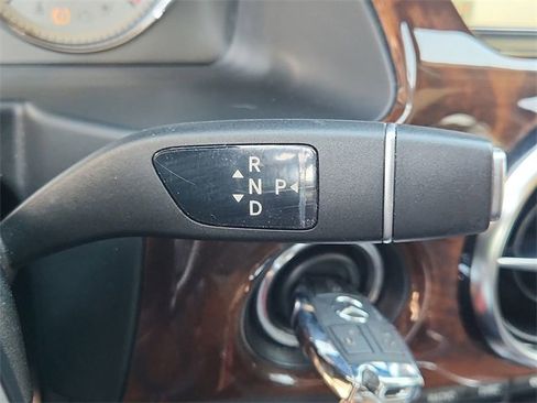 Used 2013 Mercedes-Benz GLK 350 2WD image 16