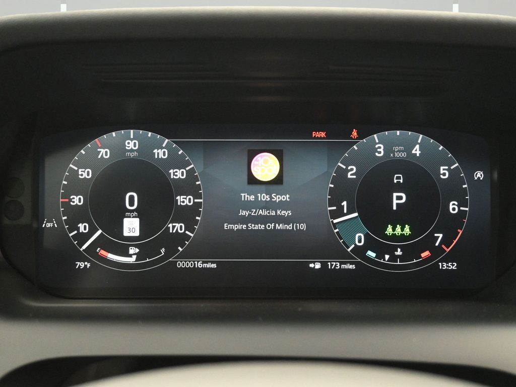 Used 2025 Land Rover Discovery Sport Dynamic SE AWD/4WD image 16