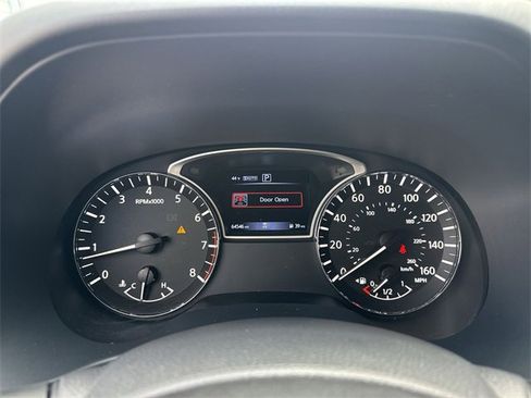 Used 2020 Nissan Pathfinder S image 19