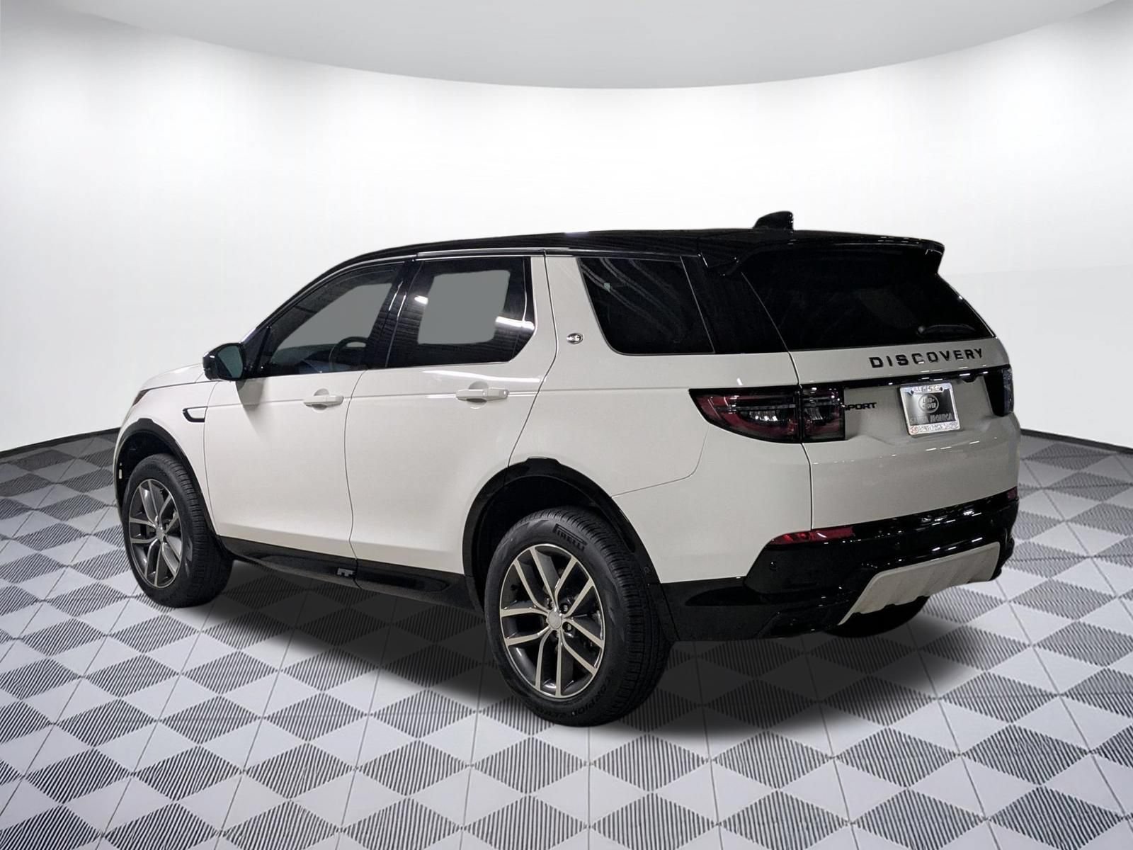 New 2026 Land Rover Discovery Sport Landmark AWD/4WD image 3