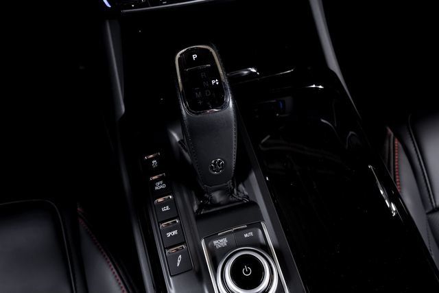Used 2024 Maserati Levante GT Ultima AWD/4WD image 44