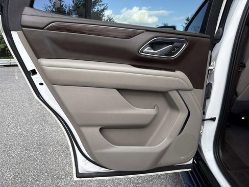 Used 2023 Chevrolet Tahoe LS image 13